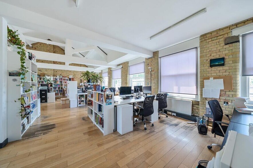 83-95 Shepperton Rd, Londres à louer - Photo de l’immeuble – Image 3 sur 19