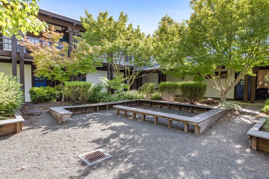 181 Andrieux St, Sonoma, CA à louer - Photo de l’immeuble – Image 3 sur 7