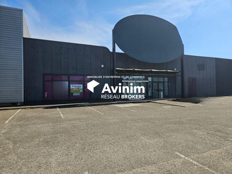 Local commercial dans Viriat à vendre - Photo de l’immeuble – Image 1 sur 4