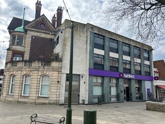 Plus de détails pour 47 Carfax, Horsham - Bureau à louer