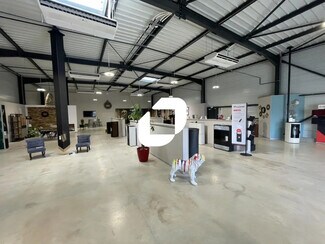 Plus de détails pour Bureau, Local commercial à louer