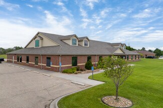 Plus de détails pour 1632 E 23rd Ave, Hutchinson, KS - Bureau à louer