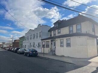 Plus de détails pour 57-69 Wanser Ave, Inwood, NY - Logement à vendre