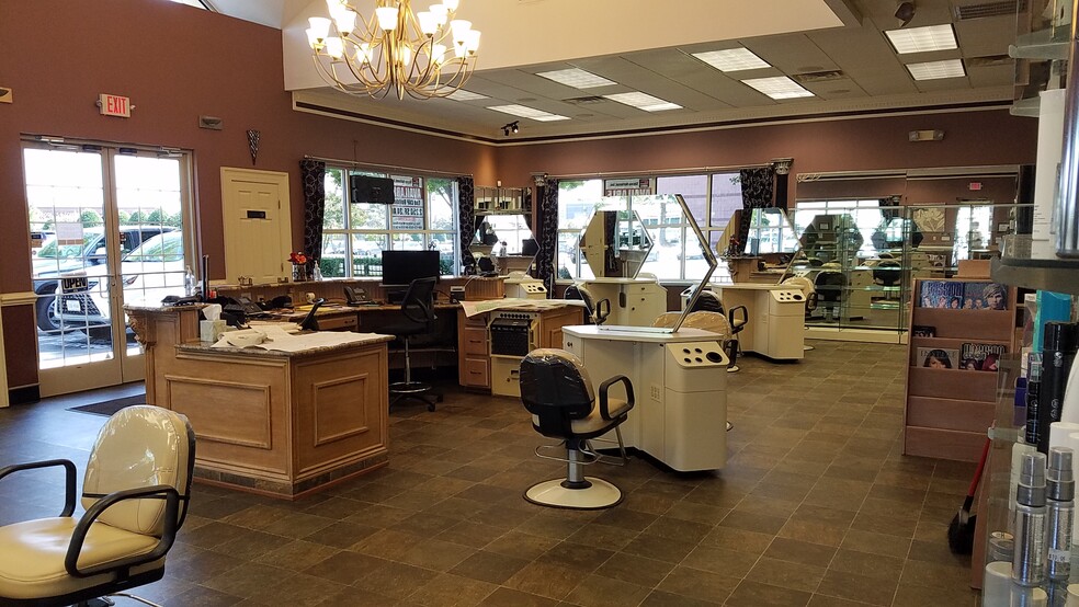 1260-1272 Alverser Plz, Midlothian, VA à louer - Photo de l’immeuble – Image 2 sur 24