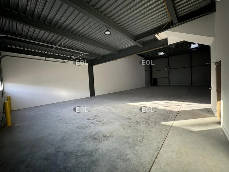 Local d’activités dans Corbeil-Essonnes à louer - Photo intérieure – Image 3 sur 16