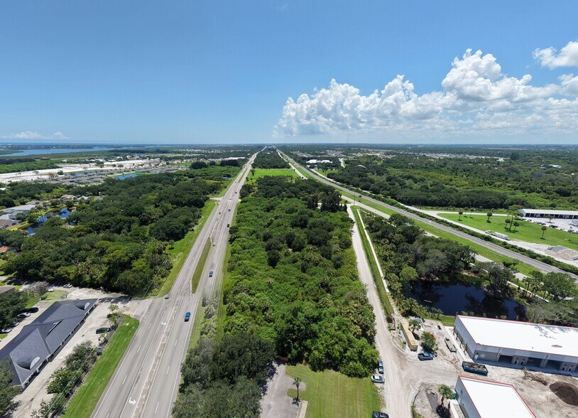 7355 US Highway 1, Vero Beach, FL à vendre - Photo de l’immeuble – Image 3 sur 12