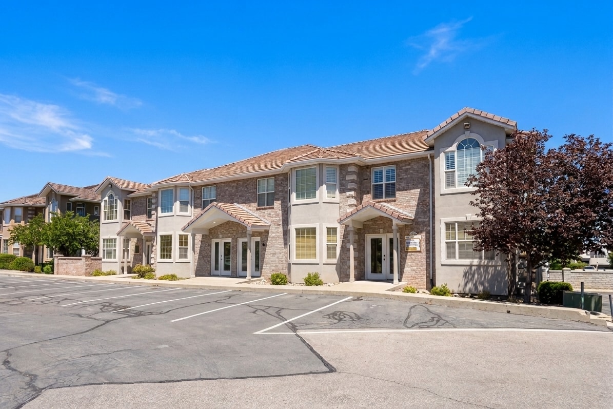 8823 S Redwood Rd, West Jordan, UT 84088 - Lot B - - Photo intérieure - Image 2 of 4
