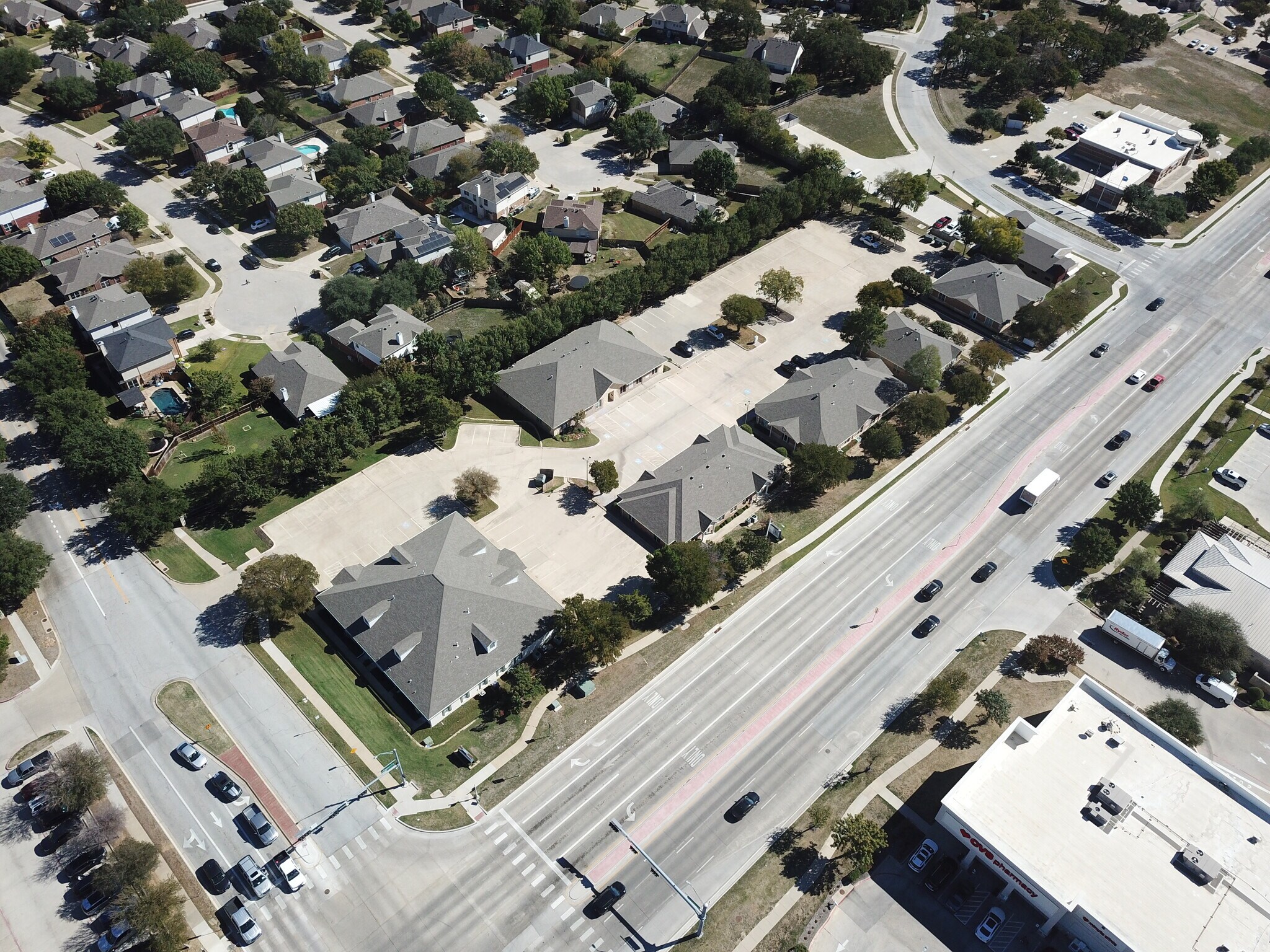 3201 Teasley Ln, Denton, TX à louer Photo principale– Image 1 sur 7