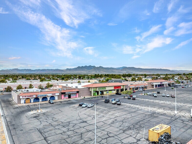 3103-3149 N Rancho Dr, Las Vegas, NV à louer - Photo de l’immeuble – Image 1 sur 10