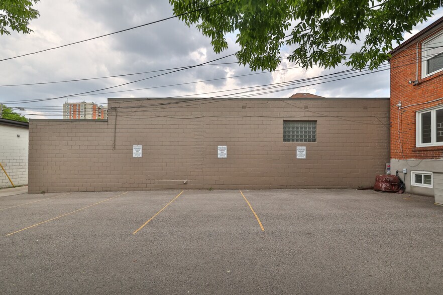 1279 Weston Rd, Toronto, ON à vendre - Photo de l’immeuble – Image 2 sur 5