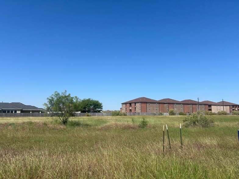 3833 Rodd Field Rd, Corpus Christi, TX à vendre - Photo de l’immeuble – Image 3 sur 11