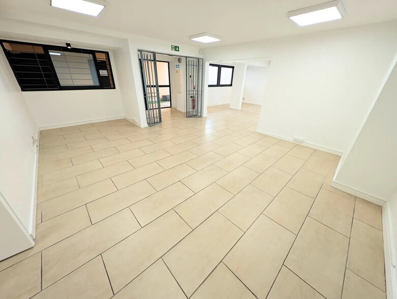 11 Rue Des Moulieres, Le Cannet à louer - Photo de l’immeuble – Image 1 sur 7
