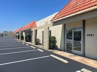 Plus de détails pour 3615-3633 W Warner Ave, Santa Ana, CA - Industriel/Logistique à louer