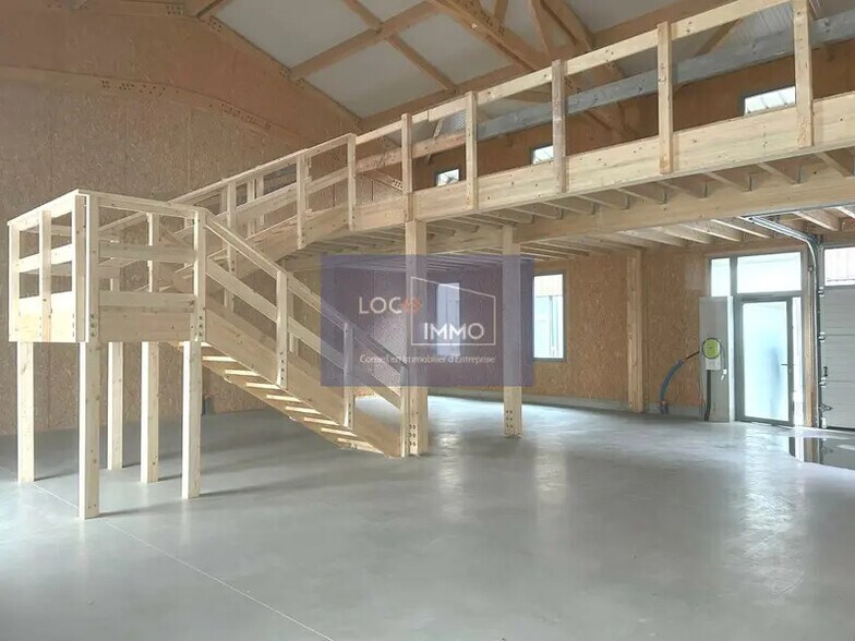 Local d'activités dans Le Haillan à vendre - Photo intérieure – Image 2 sur 10