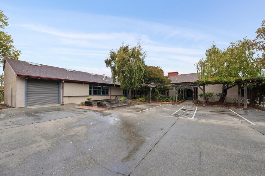 253 S 25th St, Richmond, CA à vendre - Photo principale – Image 1 sur 99