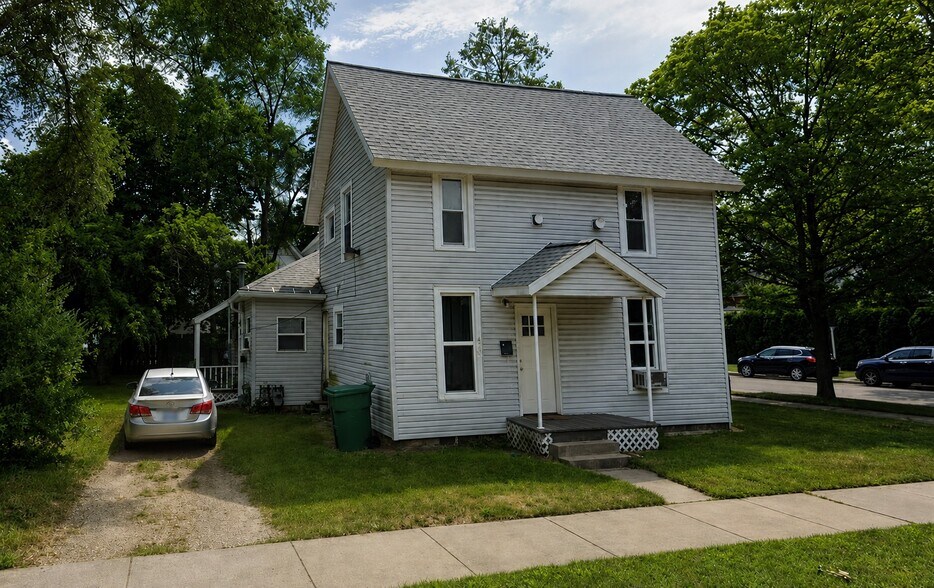 109 S Illinois St, Mount Pleasant, MI à vendre - Photo de l’immeuble – Image 3 sur 6
