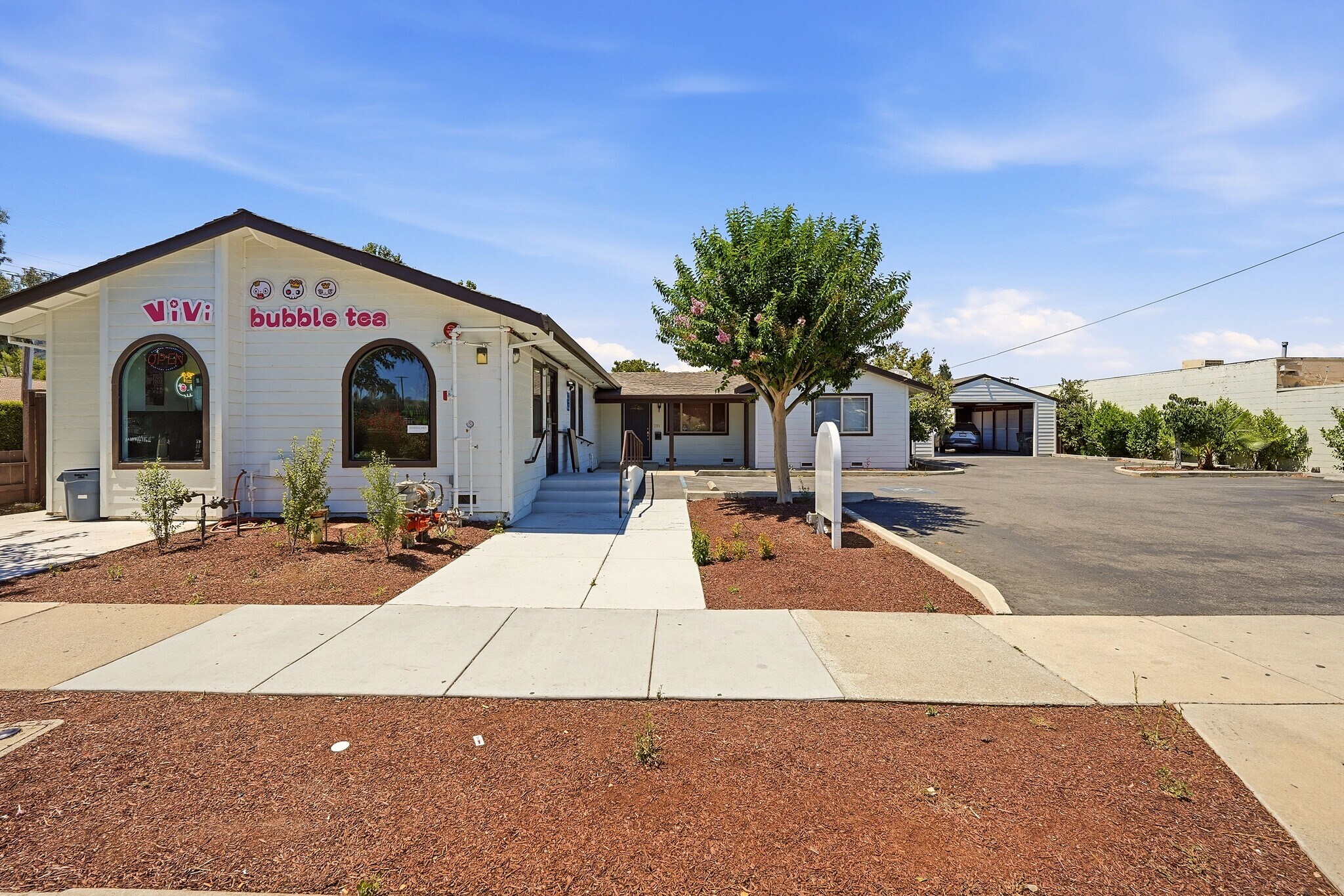 285 W Main Ave, Morgan Hill, CA à vendre Photo de l’immeuble– Image 1 sur 13