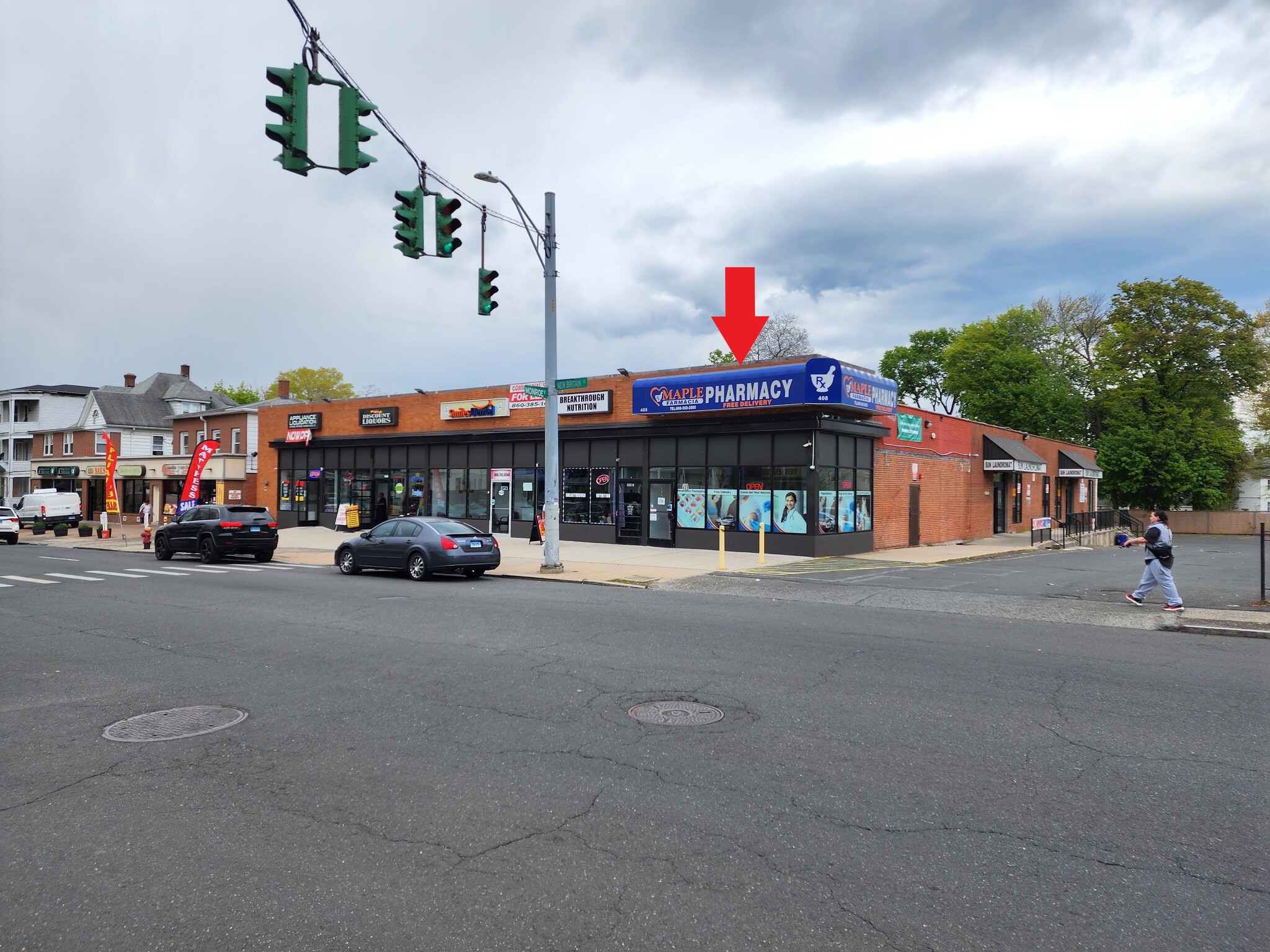 408 New Britain Ave, Hartford, CT à louer Photo de l’immeuble– Image 1 sur 2