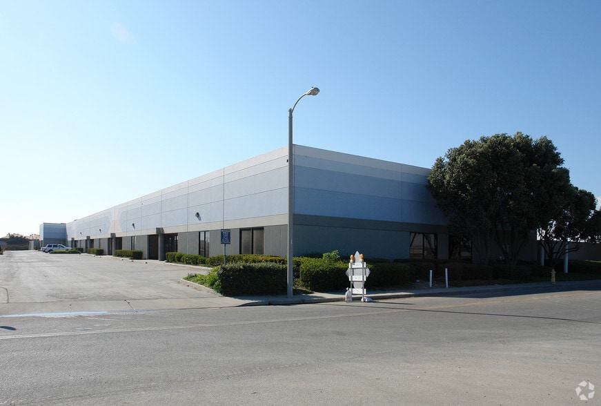 610-760 W Hueneme Rd, Oxnard, CA à louer - Photo principale – Image 2 sur 2