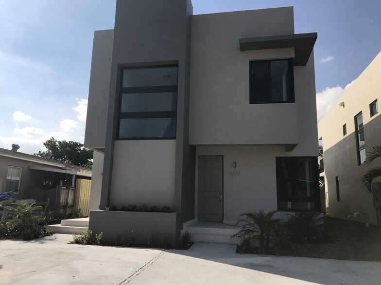 4364 E 10th Ave, Hialeah, FL à vendre - Photo de l’immeuble – Image 2 sur 21