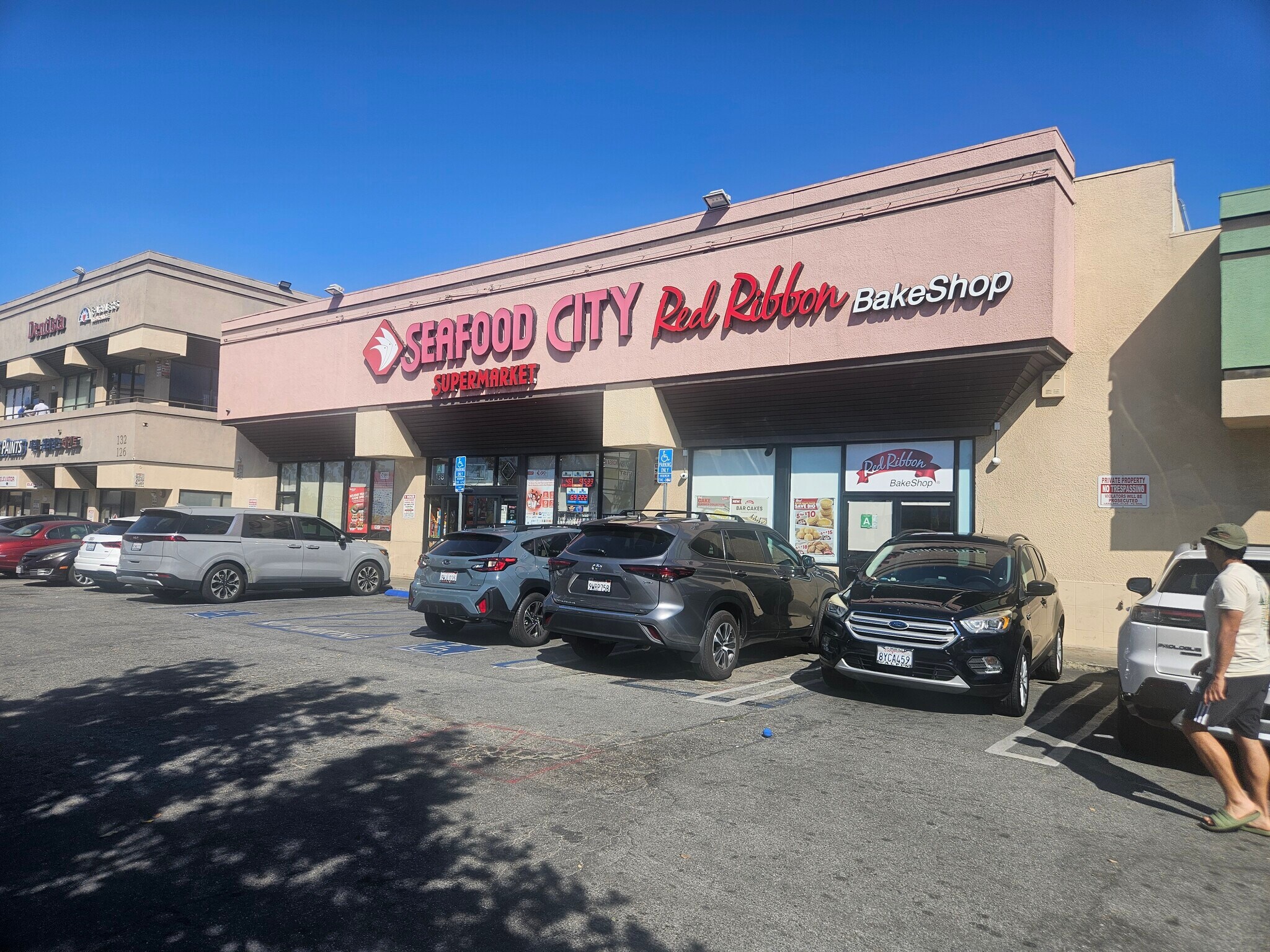 112-198 S Vermont Ave, Los Angeles, CA à louer Photo principale– Image 1 sur 9