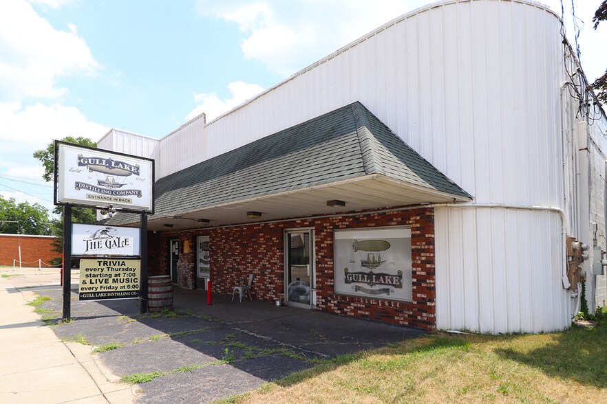 92 E Michigan Ave, Galesburg, MI à vendre - Photo de l’immeuble – Image 1 sur 55