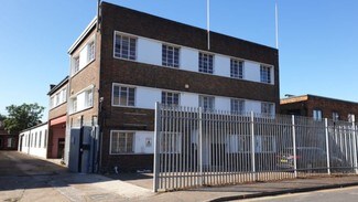 Plus de détails pour 23 Lyon Road, Walton On Thames - Local d’activités à vendre