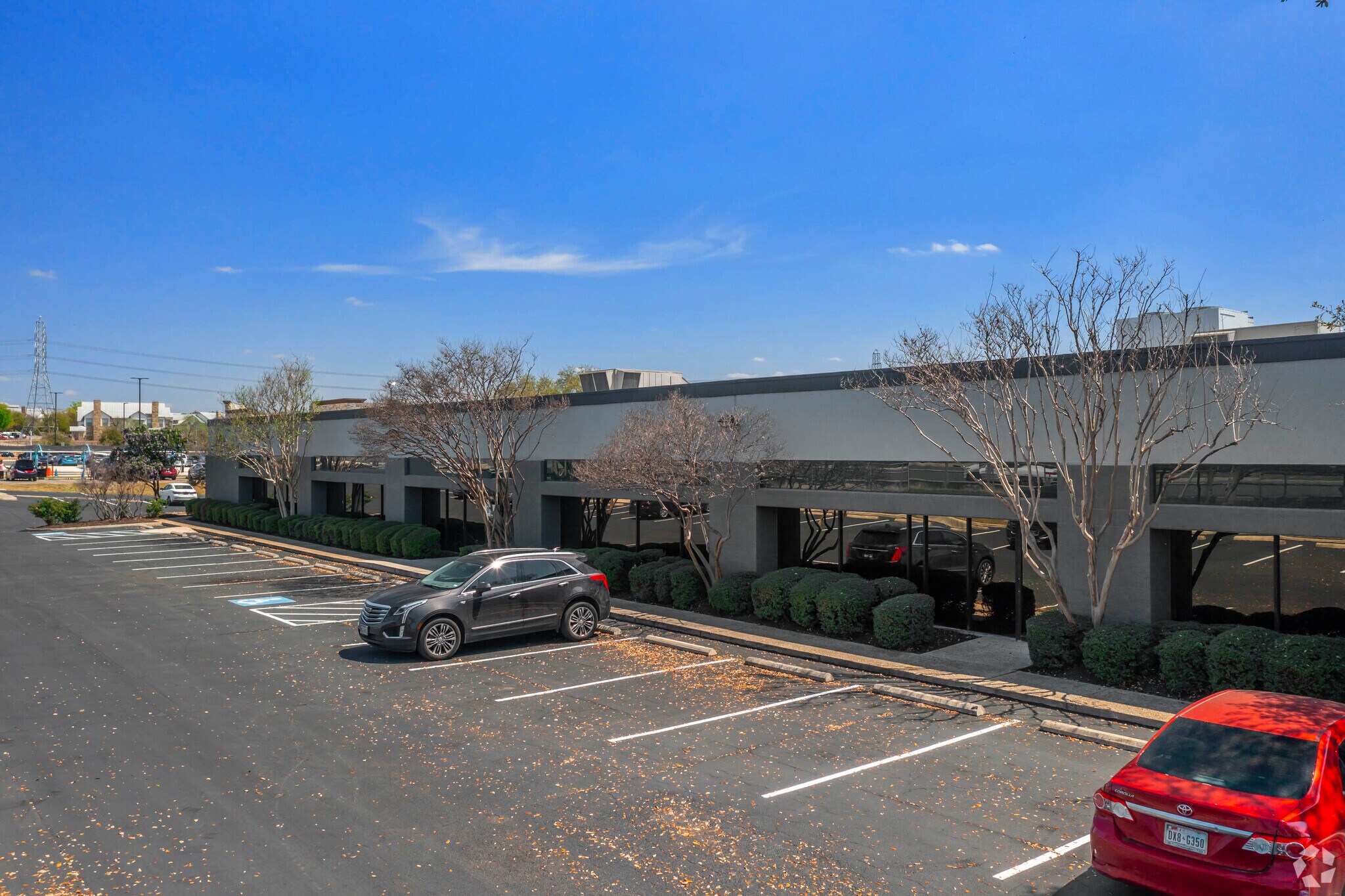 10100-10146 Huebner Rd, San Antonio, TX à louer Photo de l’immeuble– Image 1 sur 10
