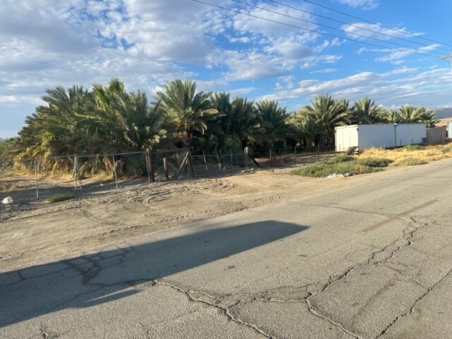 Avenue 50, Coachella, CA à vendre - Photo principale – Image 1 sur 5