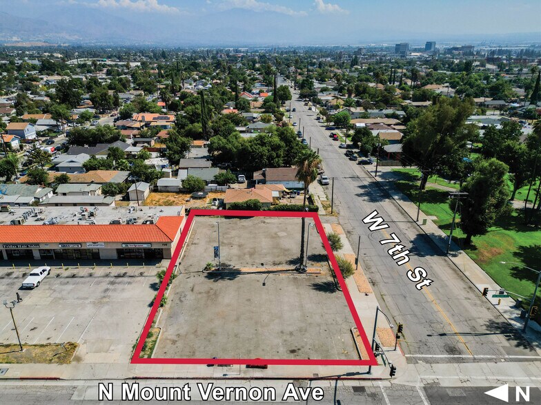 N Mt Vernon Ave, San Bernardino, CA à vendre - Photo de l’immeuble – Image 1 sur 6