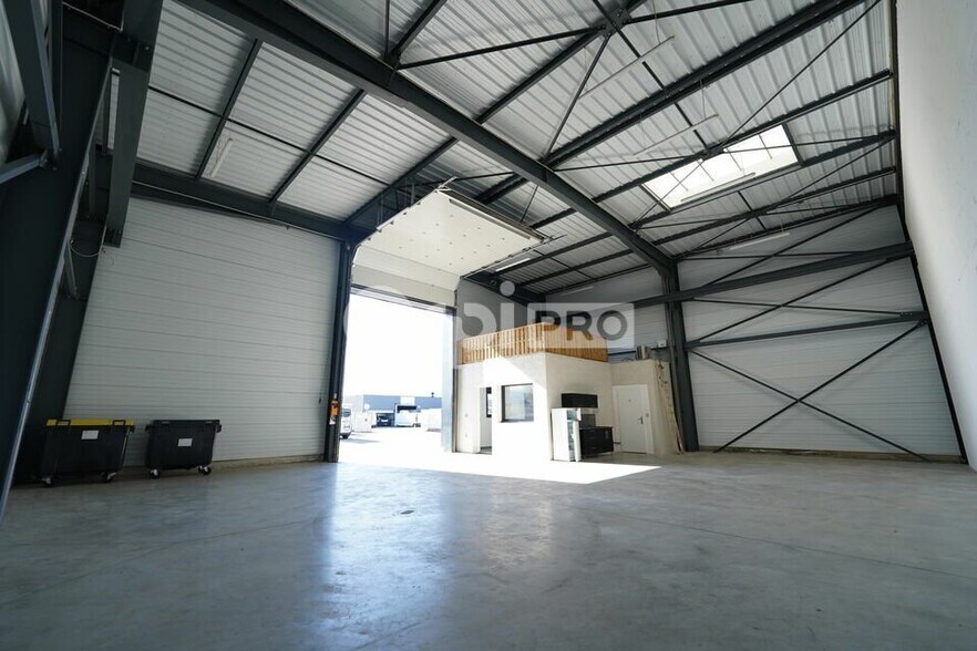 147 Rue De L'Aeropostale, Colombier-Saugnieu à louer - Photo intérieure – Image 1 sur 9