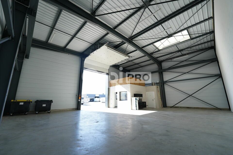 147 Rue De L'Aeropostale, Colombier-Saugnieu à louer Photo intérieure– Image 1 sur 10