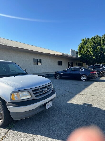 583 Oleander Rd, Palm Springs, CA à vendre - Photo de l’immeuble – Image 3 sur 21