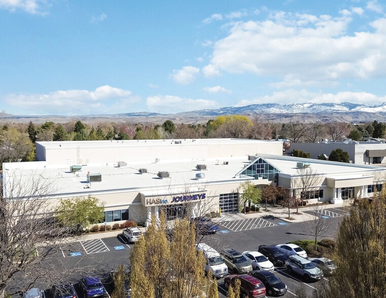 8740 W Fairview Ave, Boise, ID à vendre - Photo de l’immeuble – Image 2 sur 6