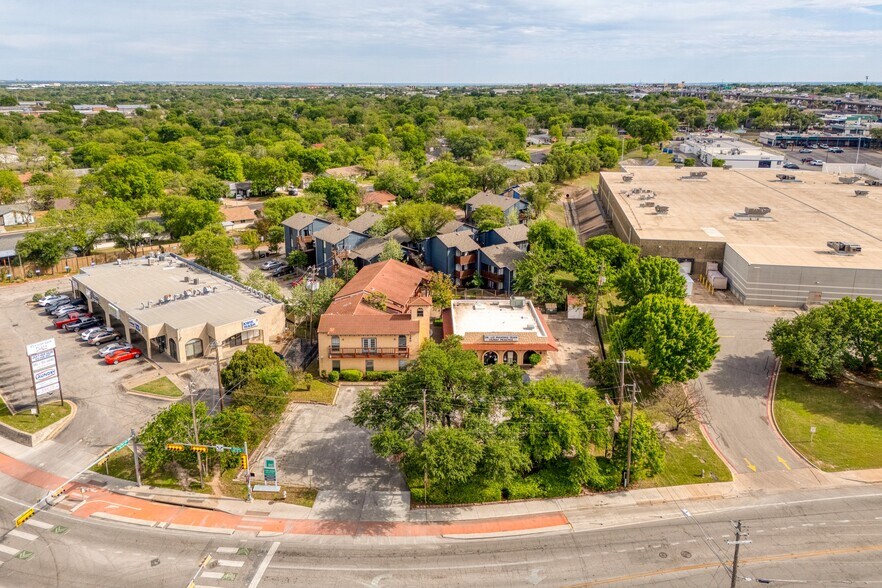 1609 Ohlen Rd, Austin, TX à vendre - Photo de l’immeuble – Image 3 sur 6