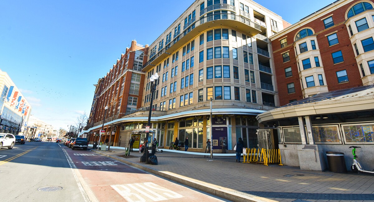 Kenyon Square Retail Condominiums portefeuille de 8 biens à vendre sur LoopNet.fr Photo de l’immeuble– Image 1 sur 10