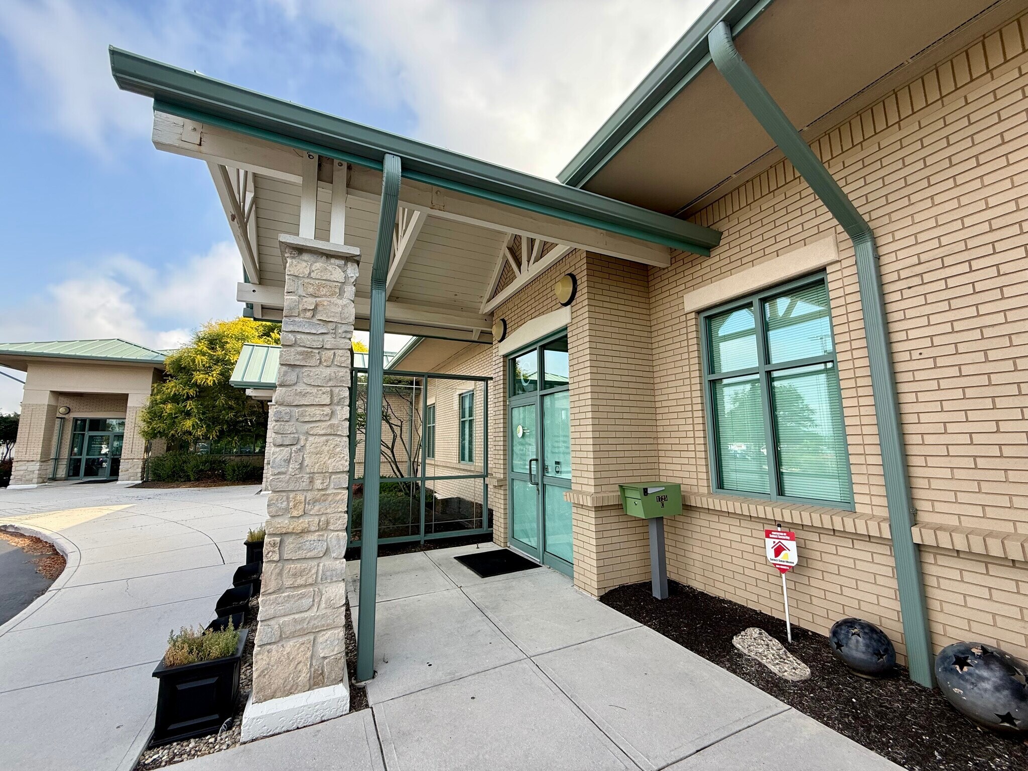 1725 Western Ave, Findlay, OH à vendre Photo de l’immeuble– Image 1 sur 35