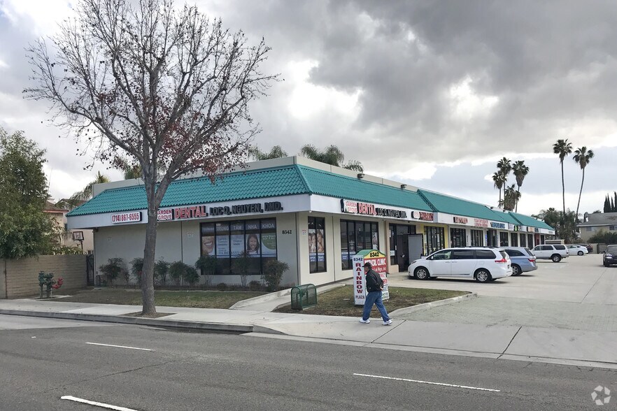 8342 Garden Grove Blvd, Garden Grove, CA à louer - Photo principale – Image 1 sur 7