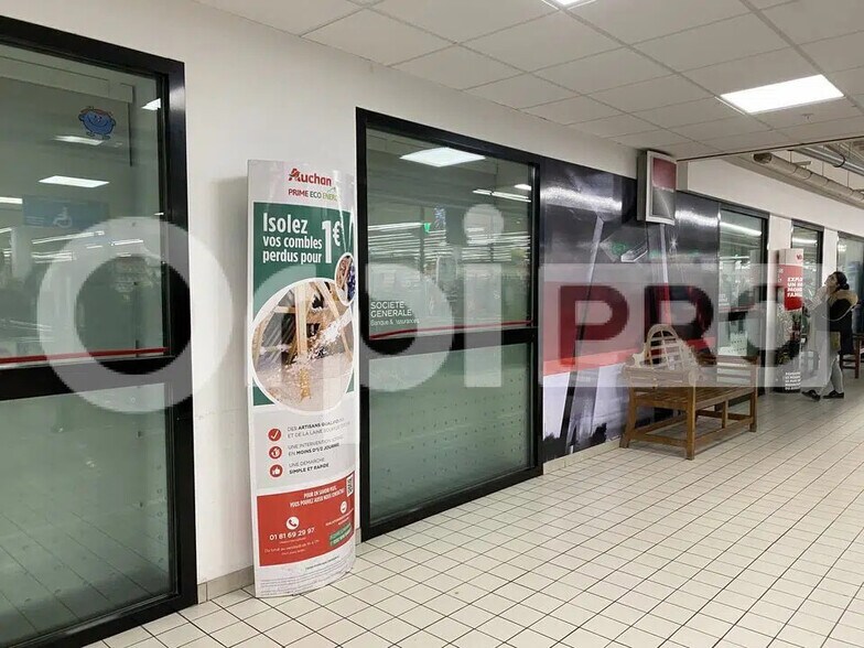 Local commercial dans Le Havre à louer - Photo de l’immeuble – Image 1 sur 7