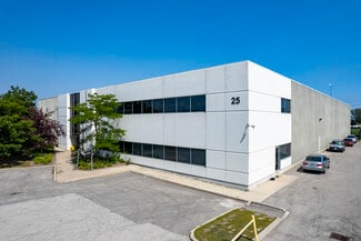 Plus de détails pour 25 Grand Marshall Dr, Toronto, ON - Industriel/Logistique à louer