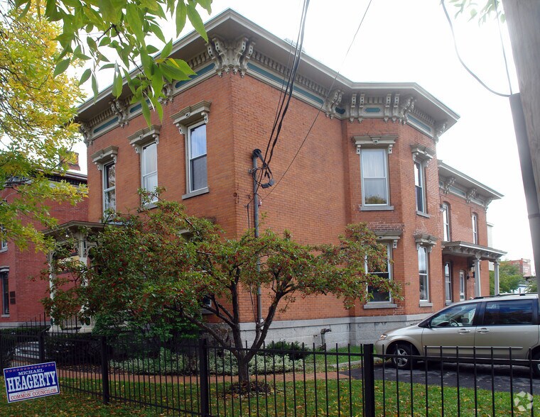 304 Hawley Ave, Syracuse, NY à louer - Photo de l’immeuble – Image 2 sur 44