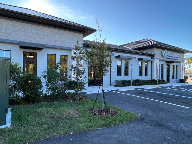 10197 State Road 54, Trinity, FL à louer - Photo principale – Image 1 sur 16