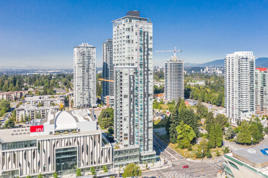 10299 University Dr, Surrey, BC à vendre - Photo principale – Image 1 sur 3