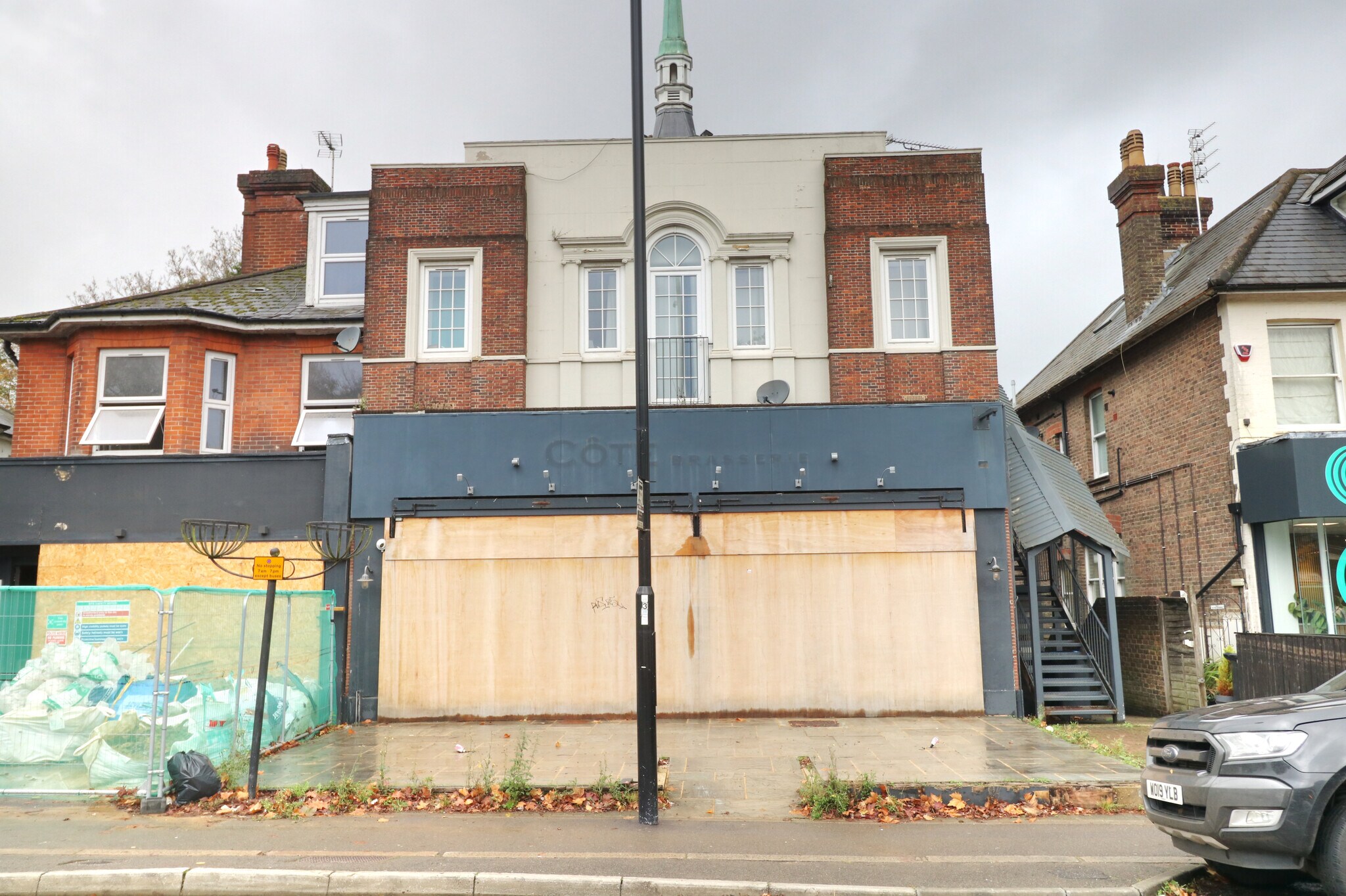 59-61 The Broadway, Haywards Heath à louer Photo de l’immeuble– Image 1 sur 2