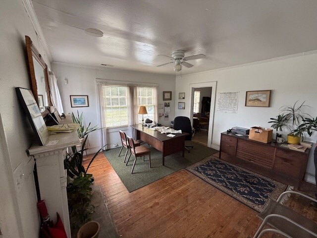 10210 Albemarle Rd, Charlotte, NC à louer - Photo de l’immeuble – Image 2 sur 5