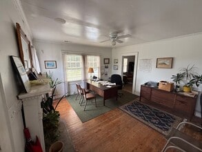 10210 Albemarle Rd, Charlotte, NC à louer Photo intérieure– Image 2 sur 2