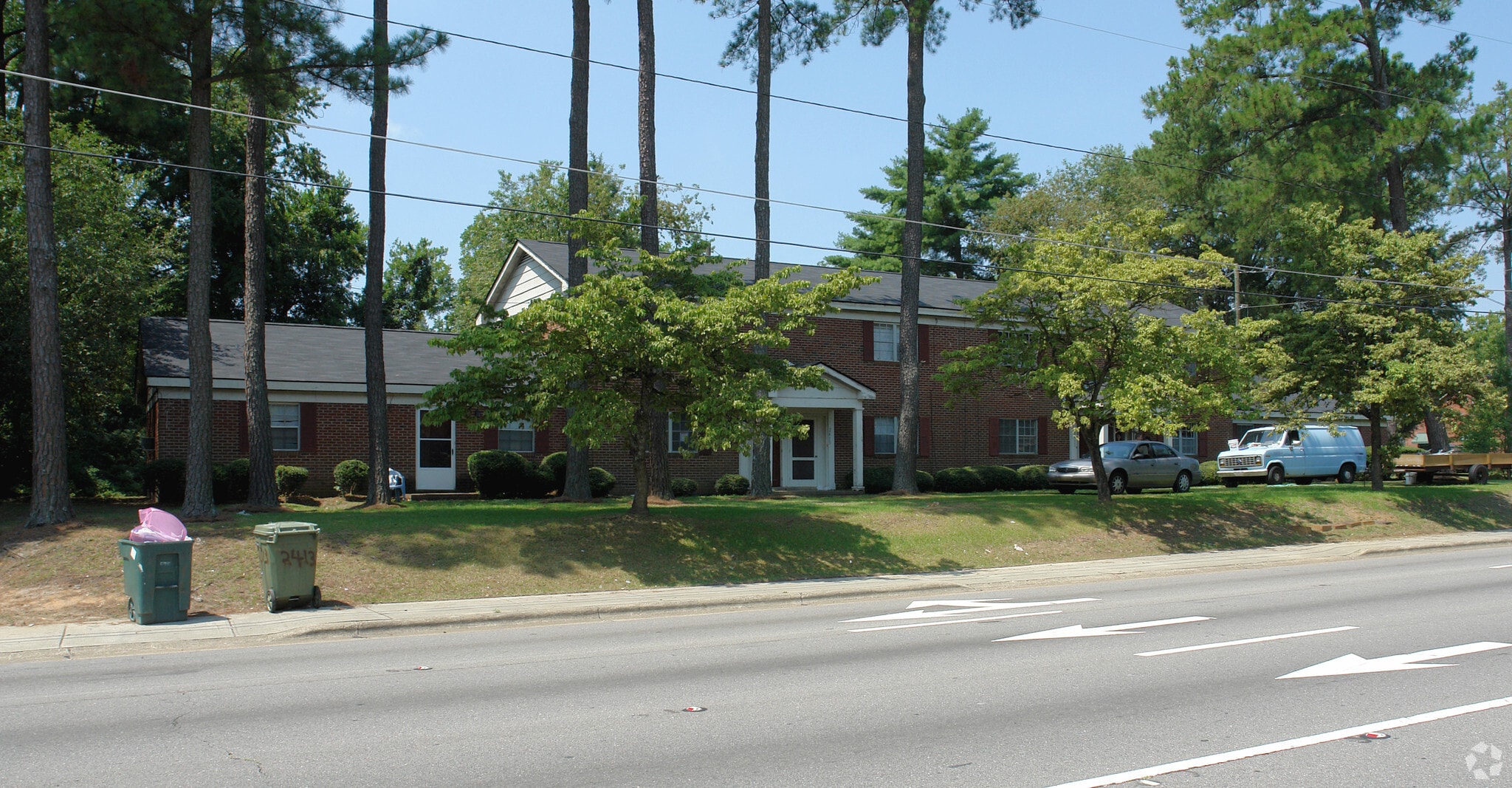 2409-2419 Bragg Blvd, Fayetteville, NC à vendre Photo principale– Image 1 sur 5