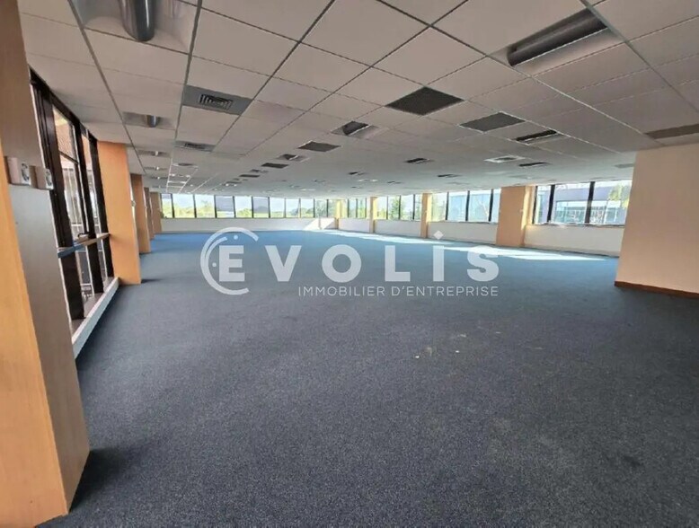 Bureau dans Villebon-sur-Yvette à louer - Photo intérieure – Image 3 sur 10