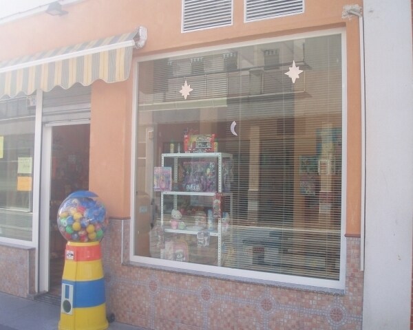 Local commercial dans Córdoba, Córdoba à louer Photo de l’immeuble– Image 1 sur 9