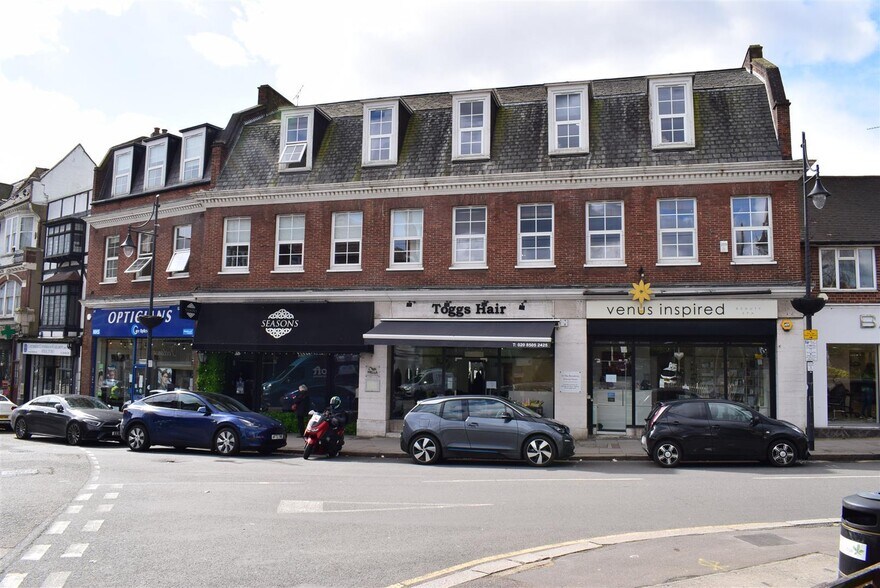 Ground Floor Office, G1, 15, The Broadway, Woodford Green à louer - Photo de l’immeuble – Image 1 sur 10